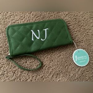 INITIALS - QUILTED WRISTLET